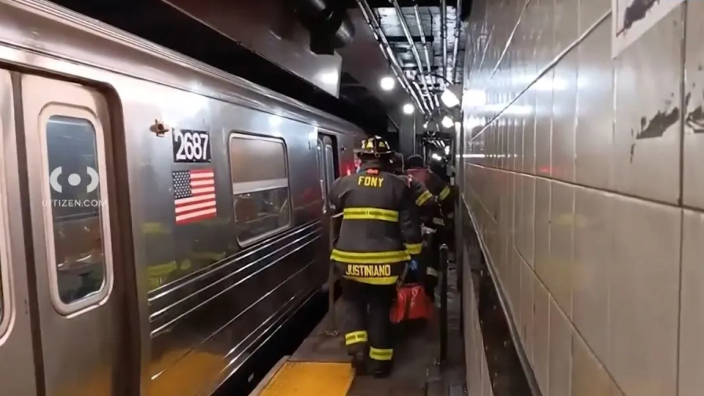 Subway Train Killed MTA Worker in Manhattan Near 34th Street-Herald Square Station!