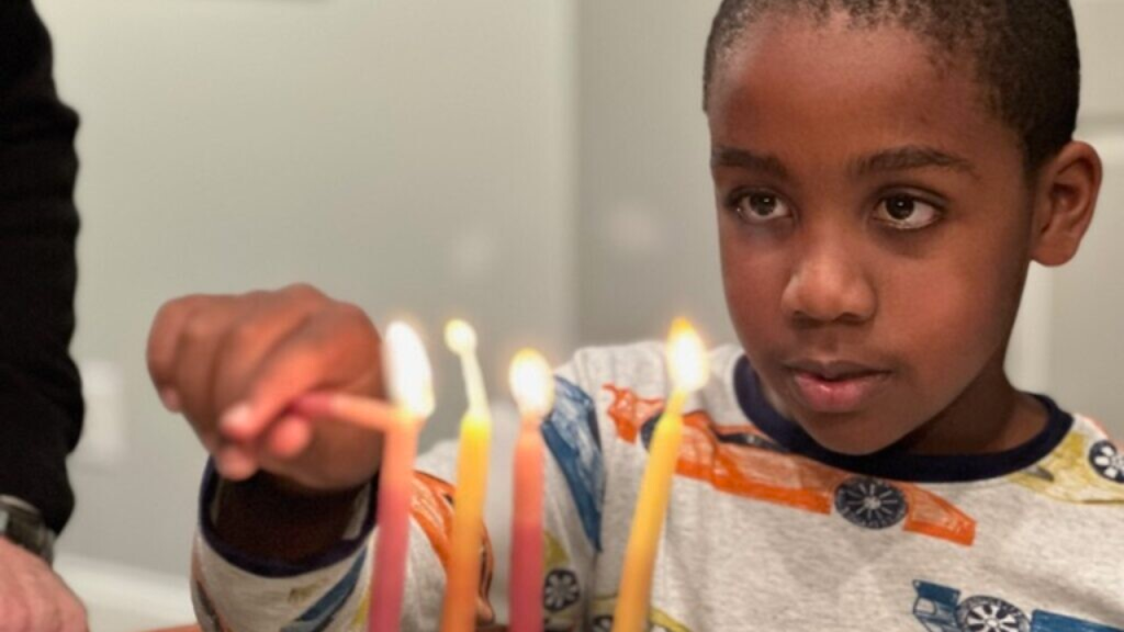 California Teen Brightens Hanukkah for Israeli Boy After Tragedy!