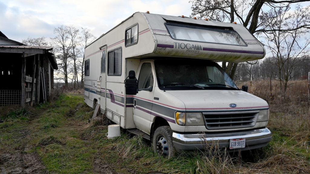 Shocking Secret: Ohio Man's Living with His Deceased Wife for Six Years!