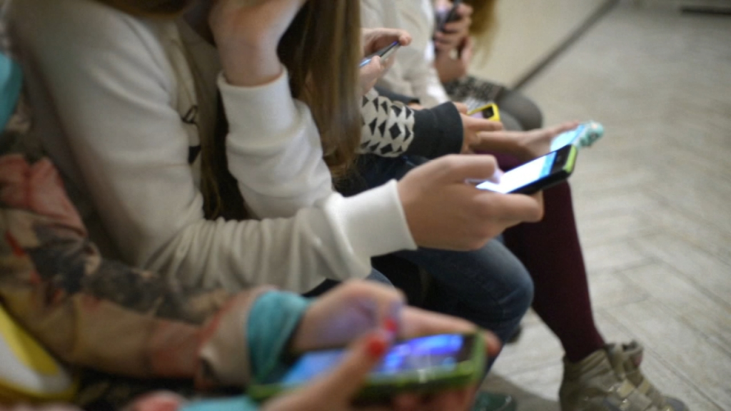 The Florida House Voted to Block Kids from Using Harmful Social Media Sites!