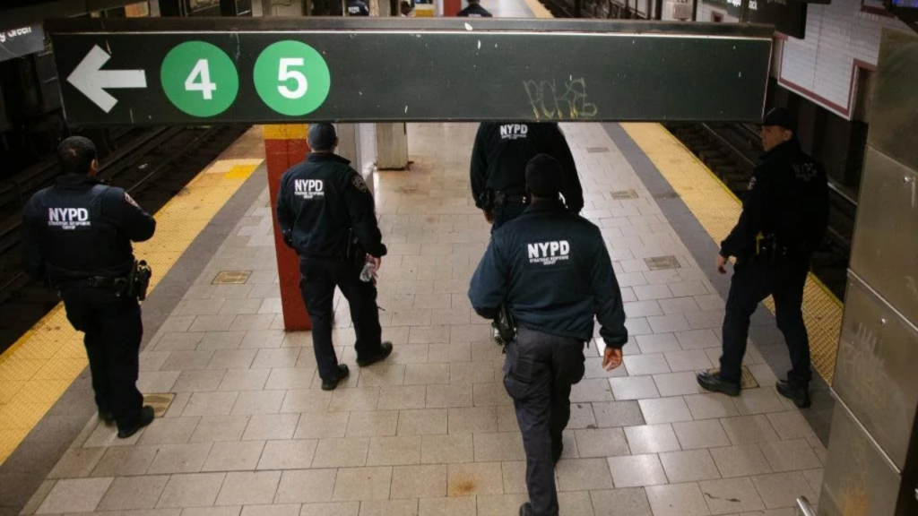 NYPD: Man Injured in Head by Cellphone While Breaking Up No. 6 Subway Fight!
