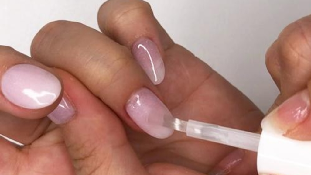 Extend the Life of Your Dip Nails with Brush Saver: A Nail Artist's Must-Have!