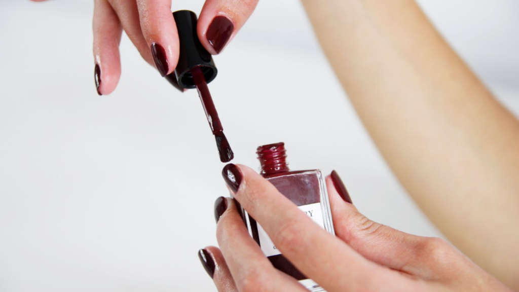 How To Thin Out Gel Nail Polish That's Thick and Clumpy!