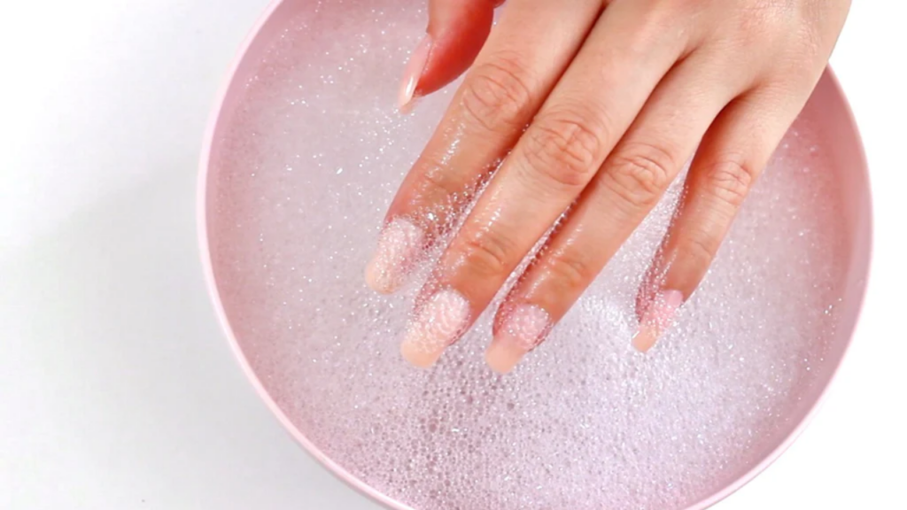 How to Soak Off Gel Nails without Acetone