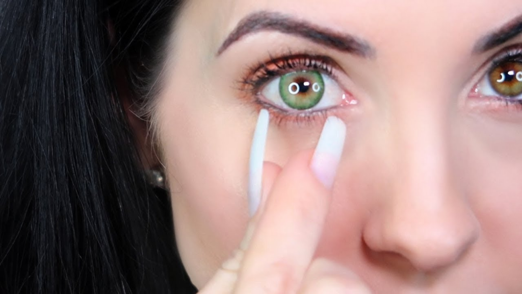 How to Remove Contact Lenses with Nails!