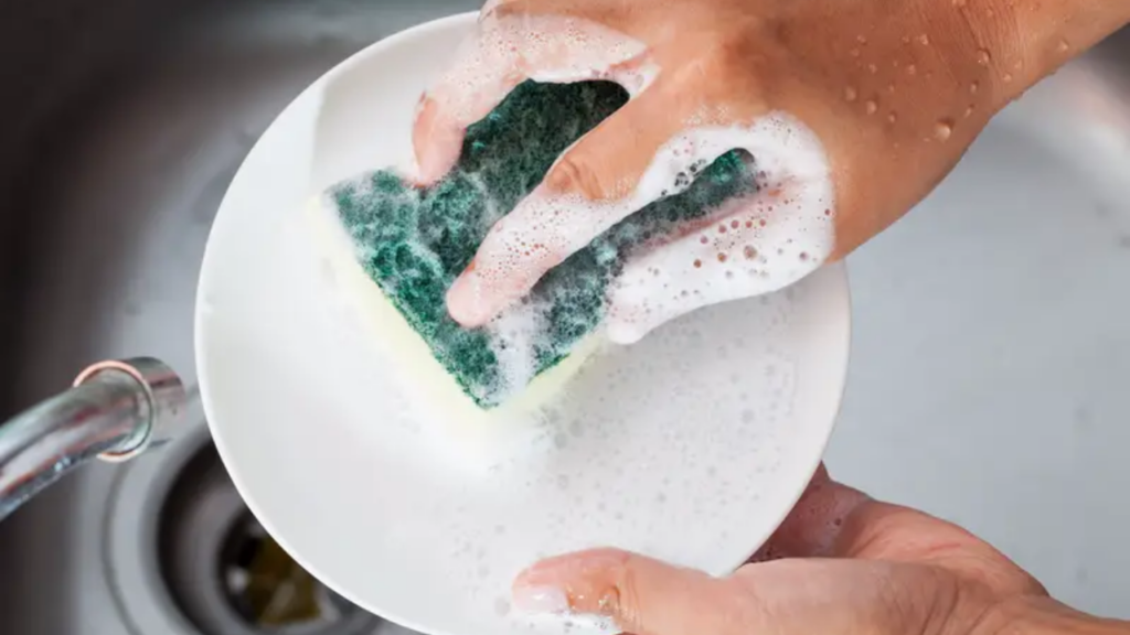 How to Protect Nails While Washing Dishes!