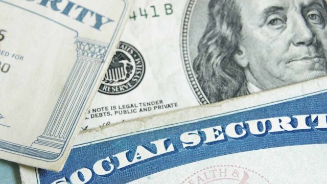 Can You Work and Still Receive Social Security Retirement Benefits (1)