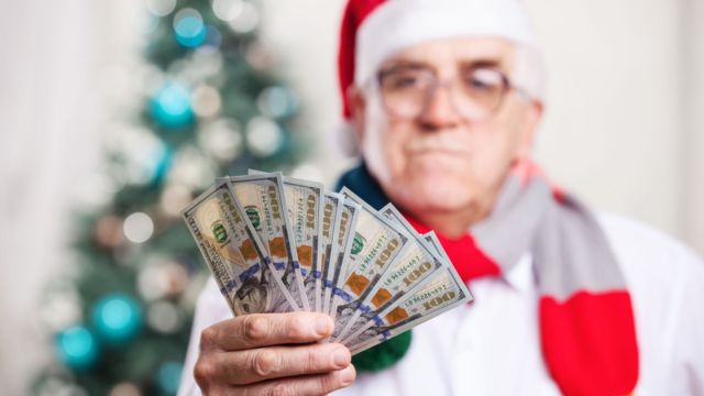 Holiday Alert Social Security Retirees Who Will Receive Their Christmas Check One Day Early