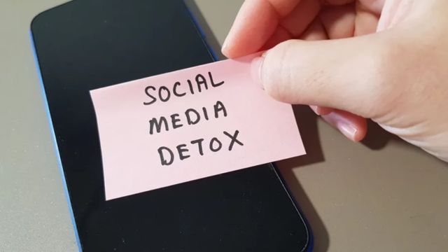 Social Media Detox 5 Zodiacs Who Could Use a Digital Break (1)