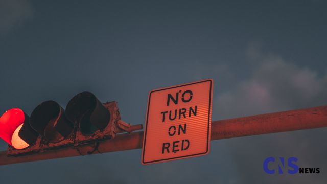 Indiana Traffic Law 2025 Understanding the Updated Right Turn on Red Rule (1)