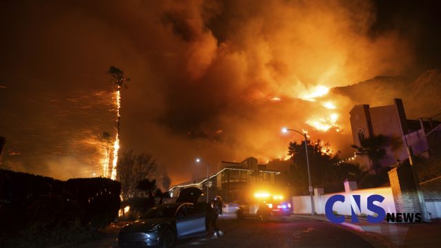 Tracking California Wildfire Evacuations Mandatory Orders and LA Area Maps