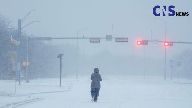 ‘Dangerous Situation’ Ahead Texas Freeze Triggers Emergency Alerts from Meteorologists (2)